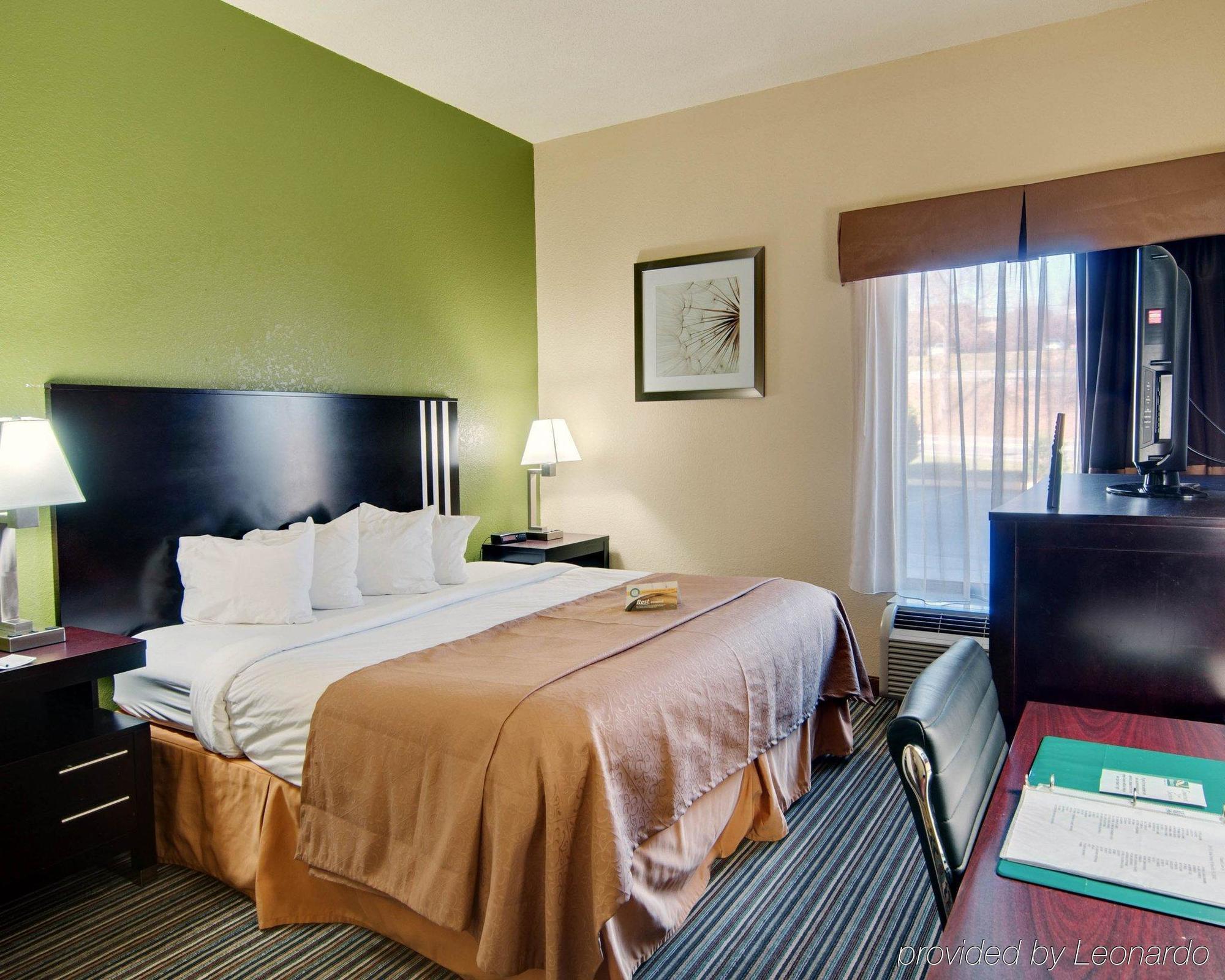 Spark By Hilton Wytheville East Main Street Exterior foto